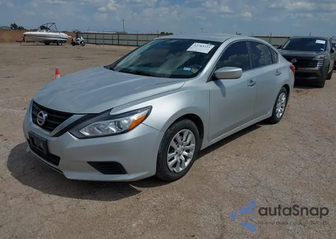 2016 Nissan Altima 2.5/2.5 S/2.5 Sl/2.5 Sr/2.5 Sv из США, поврежденный, VIN 1N4AL3APXGN310541